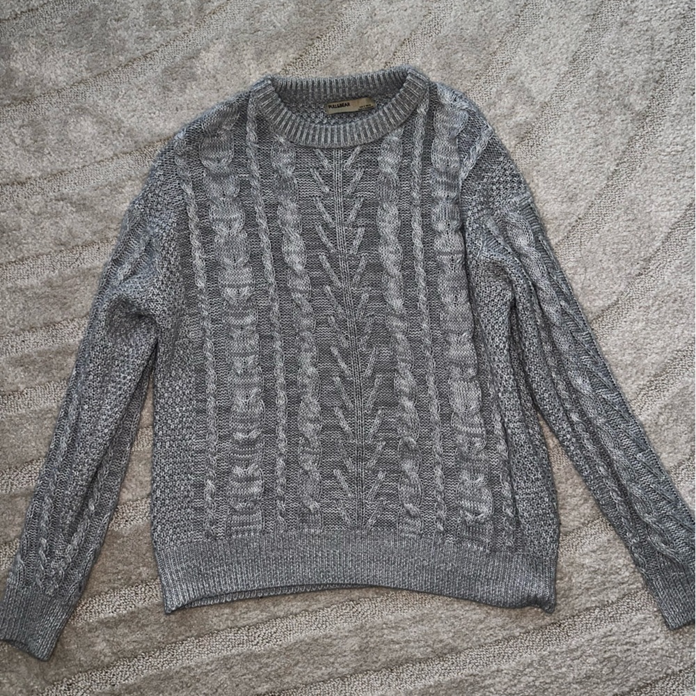 Grey sweater